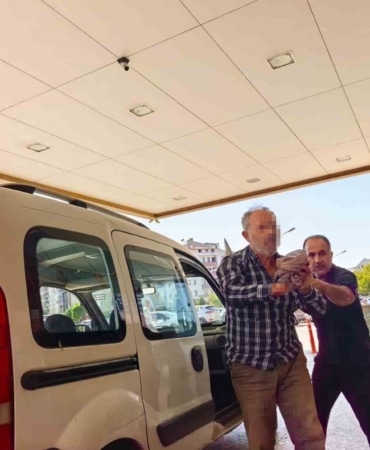 BURSA’NIN İNEGÖL İLÇESİNDE SPİRAL MAKİNESİYLE AHŞAP KESEN 61 YAŞINDAKİ ADAM, GEÇİRDİĞİ İŞ KAZASI SONUCU ELİNDEN YARALANDI.