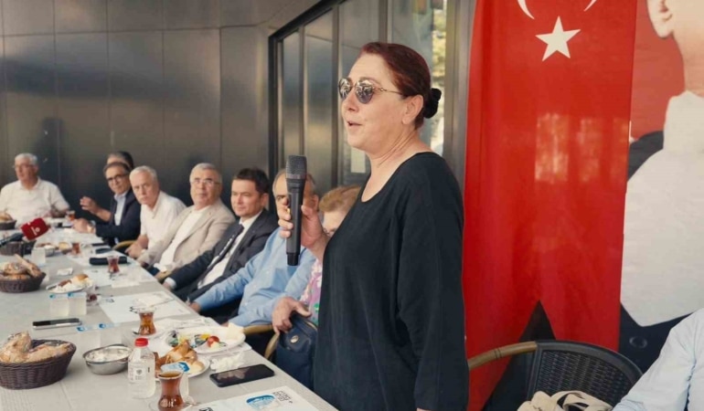 OSMANGAZİ BELEDİYE BAŞKANI ERKAN AYDIN, MAHALLE ZİYARETLERİ KAPSAMINDA MURADİYE PARKI’NDA MURADİYE, HAMZABEY, KOCANAİP VE YAHŞİBEY MAHALLELERİNİN SAKİNLERİYLE BİR ARAYA GELEREK VATANDAŞLARIN TALEP, GÖRÜŞ VE ÖNERİLERİNİ DİNLEDİ.