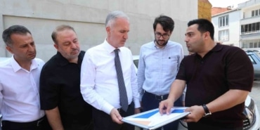 İNEGÖL BELEDİYESİ, ORHANİYE MAHALLESİ TÜRKER VE HATAY SOKAKLAR ARASINDA KALAN BÖLGEDE 3 PARSELDE YAPTIĞI KAMULAŞTIRMALARLA 16 ARAÇLIK OTOPARK OLUŞTURDU.