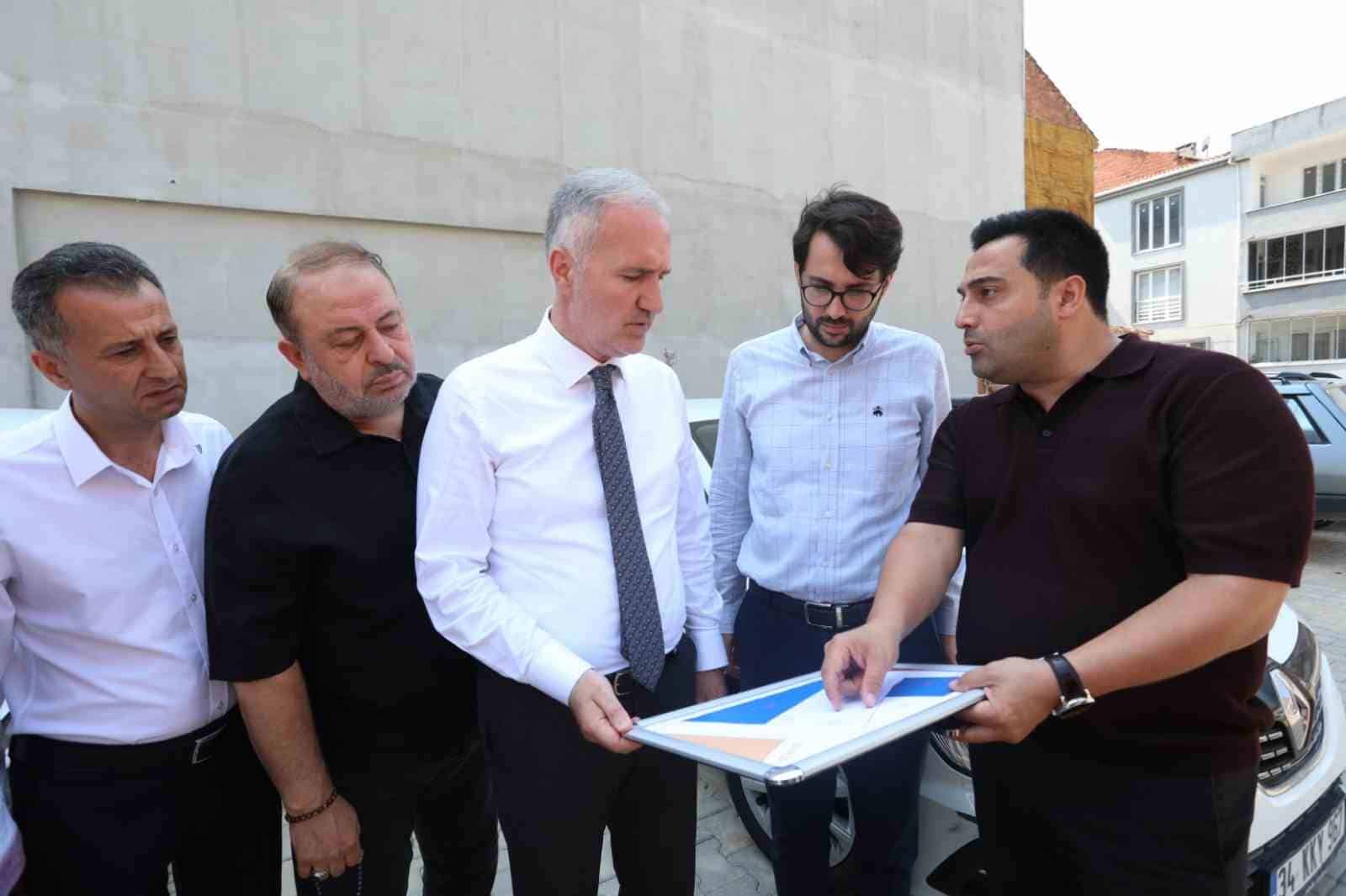 İNEGÖL BELEDİYESİ, ORHANİYE MAHALLESİ TÜRKER VE HATAY SOKAKLAR ARASINDA KALAN BÖLGEDE 3 PARSELDE YAPTIĞI KAMULAŞTIRMALARLA 16 ARAÇLIK OTOPARK OLUŞTURDU.