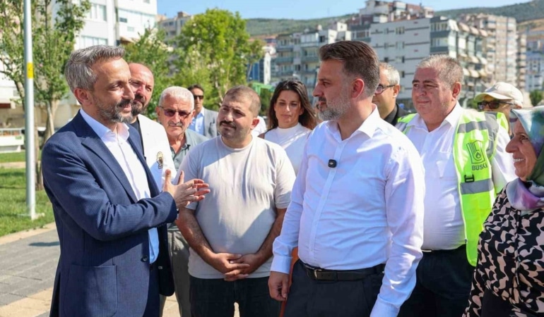 BURSA BÜYÜKŞEHİR BELEDİYESİ BAŞKAN VEKİLİ ŞAHİN BİBA, BUSKİ GENEL MÜDÜRLÜĞÜ EKİPLERİNCE GEMLİK İLÇESİNDEKİ KARSAK VE ÇARŞI DERELERİNDE YAPILAN TEMİZLİK ÇALIŞMALARINI YERİNDE DENETLEDİ. BİBA, DERELERİN TEMİZ AKMASI İÇİN KİRLETİCİ KAYNAKLARIN TESPİT EDİLEREK KURUTULACAĞINI VURGULADI.