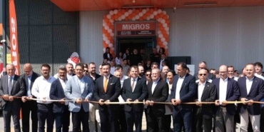 MİGROS, BURSA YENİŞEHİR'DE HAYATA GEÇİRDİĞİ MEYVE SEBZE, ŞARKÜTERİ, PAKETLEME VE DAĞITIM MERKEZİ'Nİ DÜZENLENEN TÖRENLE HİZMETE AÇTI.