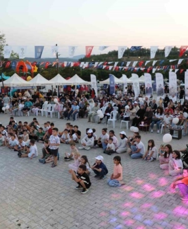 BURSA BÜYÜKŞEHİR BELEDİYESİ TARAFINDAN ‘BURSA’NIN FETHİ’NİN 700. YILI ETKİNLİKLERİ’ ÇERÇEVESİNDE DÜZENLENEN İLÇE ŞENLİKLERİNİN 12’NCİ DURAĞI HARMANCIK OLDU.