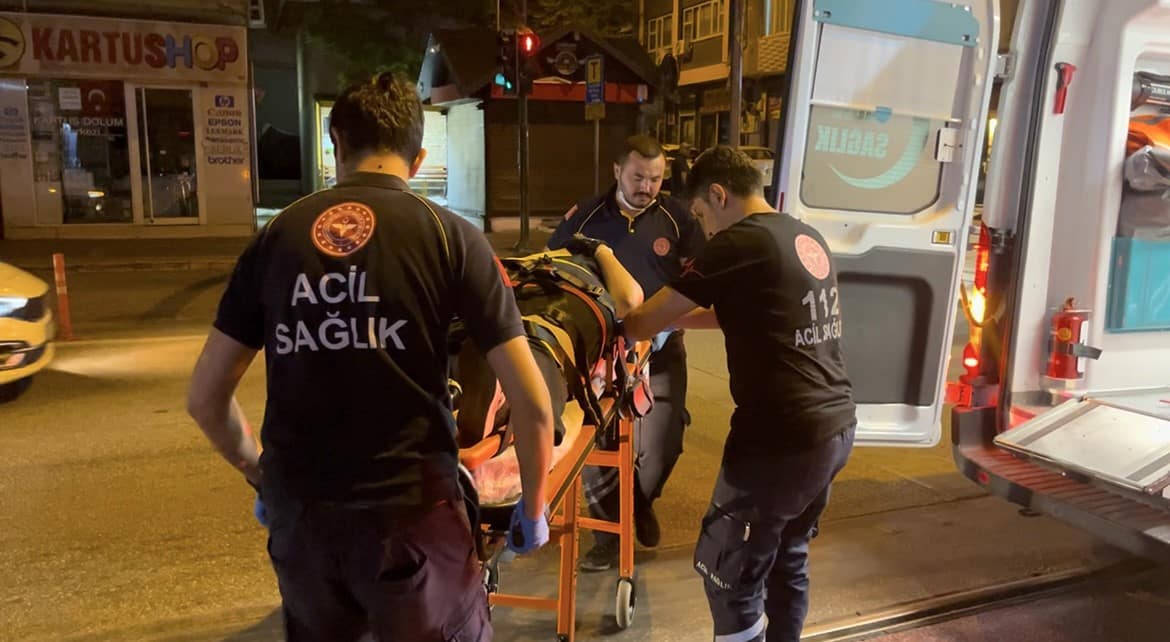 OSMANGAZİ İLÇESİNDE KONTROLDEN ÇIKAN MOTOSİKLETİN DEVRİLMESİ SONUCU KADIN SÜRÜCÜ YARALANDI