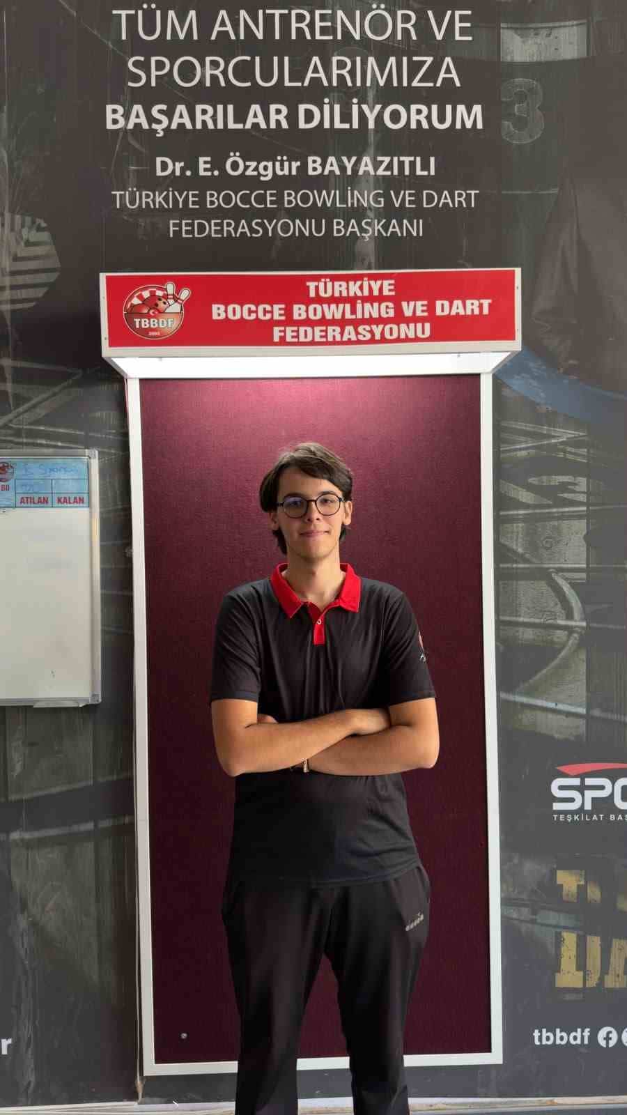 YILDIRIM BELEDİYESPOR KULÜBÜ’NÜN BAŞARILI DART SPORCUSU TOPRAK ARAS, TÜRKİYE’NİN EN İYİ 3 SPORCUSU ARASINA GİREREK MİLLİ TAKIMA SEÇİLDİ.
