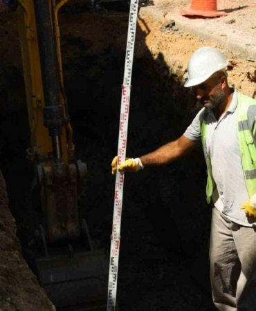 BURSA BÜYÜKŞEHİR BELEDİYESİ, İL GENELİNDE SÜRDÜRDÜĞÜ ALTYAPI AĞINI GÜÇLENDİRME ÇALIŞMALARI ÇERÇEVESİNDE YILDIRIM İLÇESİNE BAĞLI YAVUZSELİM MAHALLESİ’NDE DE YATIRIMLARINA DEVAM EDİYOR.