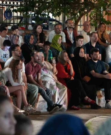 BURSA BÜYÜKŞEHİR BELEDİYESİ TARAFINDAN, BURSA’NIN FETHİNİN 700. YILI KAPSAMINDA DÜZENLENEN ‘BURSA’DA İKİNCİ ZAMAN’ HİKÂYE ANLATIM ETKİNLİĞİ, MUDANYA HASAN BEY KÜTÜPHANESİ’NDE GERÇEKLEŞTİRİLDİ.