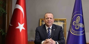 BURSA TİCARET BORSASI, SON 13 YILDA TARIMSAL TİCARETTEN ULUSLARARASI PAZARLARA, DİJİTAL ÜRÜN PİYASALARINDAN LABORATUVAR ALTYAPISINA, MESLEKİ EĞİTİMDEN COĞRAFİ İŞARETLERE KADAR HAYATA GEÇİRDİĞİ ÇOK SAYIDA PROJENİN YANI SIRA, UZUN SÜREDİR ÜZERİNDE ÇALIŞTIĞI İKİ MAKRO PROJESİNİ DE KARARLILIKLA GELİŞTİRMEYE DEVAM EDİYOR.