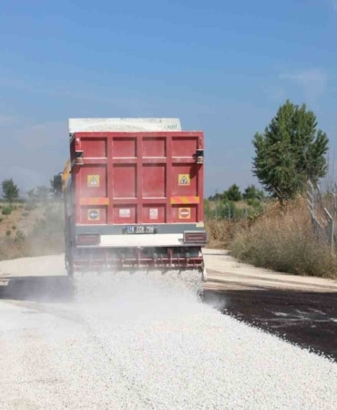BURSA BÜYÜKŞEHİR BELEDİYESİ, İL GENELİNDE SÜRDÜRDÜĞÜ ULAŞIM AĞINI GÜÇLENDİRME ÇALIŞMALARI ÇERÇEVESİNDE BURSA ŞEHİR HASTANESİ’NİN İÇ YOLLARINI YENİLEMEK ÜZERE HAREKETE GEÇTİ.
