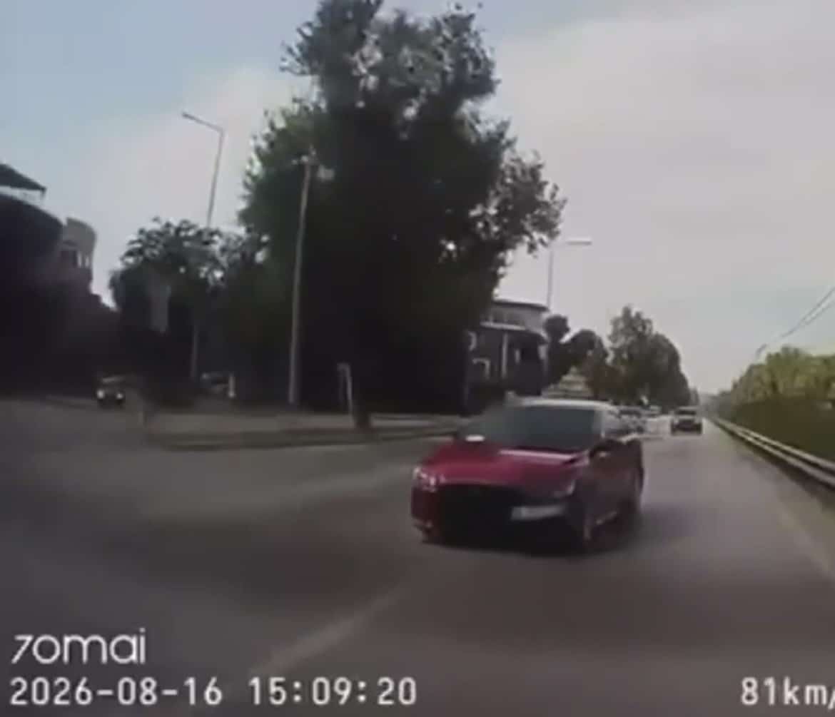 MUDANYA’DA MAKAS DEHŞETİ KAMERADA KAZAYA NEDEN OLAN SÜRÜCÜYE 90 BİN LİRA CEZA