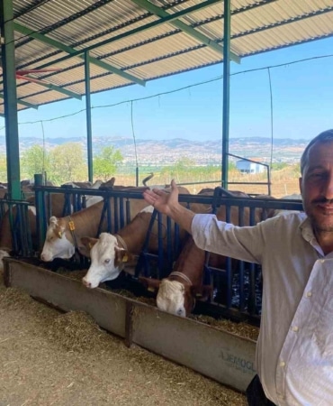SÜT ÜRETİCİSİ AHMET İÇÖZ
