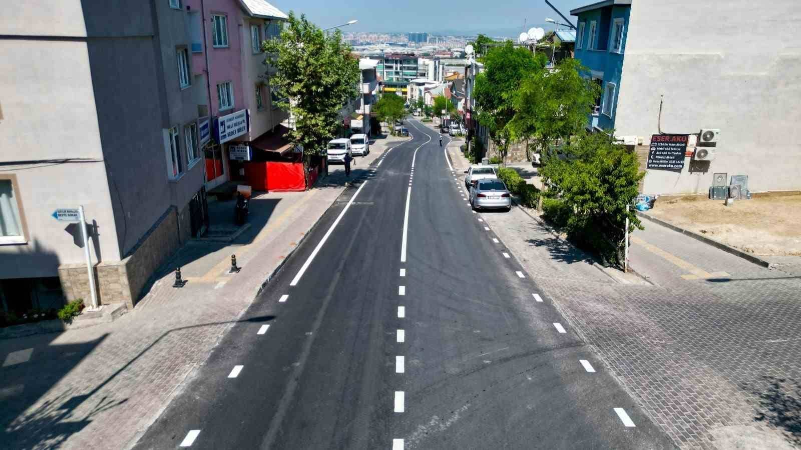 BURSA BÜYÜKŞEHİR BELEDİYESİ, ŞAHİN BİBA BAŞKANLIĞINDA BAŞLATILAN ULAŞIM SEFERBERLİĞİ KAPSAMINDA NİLÜFER İLÇESİNDEKİ DUMLUPINAR CADDESİ’Nİ YENİLEDİ.