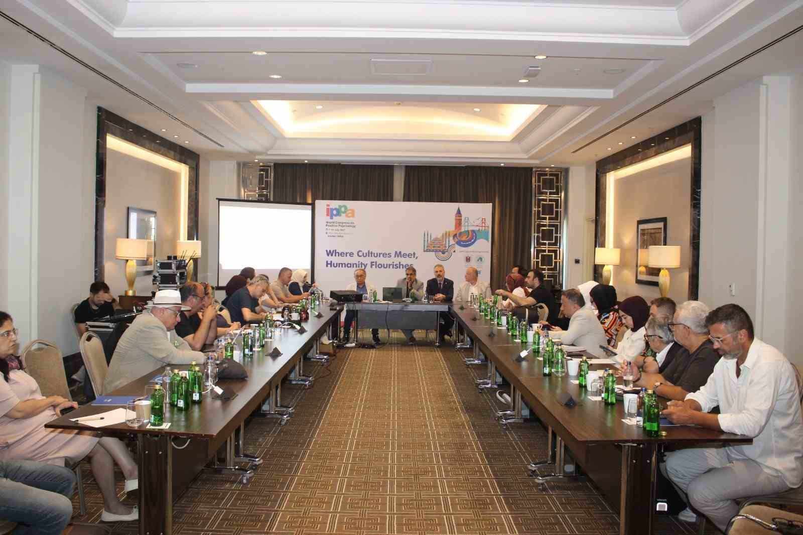 10. DÜNYA POZİTİF PSİKOLOJİ KONGRESİ, ‘KÜLTÜRLERİN BULUŞTUĞU YERDE İNSANLIK YEŞERİR’ TEMASIYLA, 7-10 TEMMUZ 2027 TARİHLERİNDE İSTANBUL’DA GERÇEKLEŞTİRİLECEK.