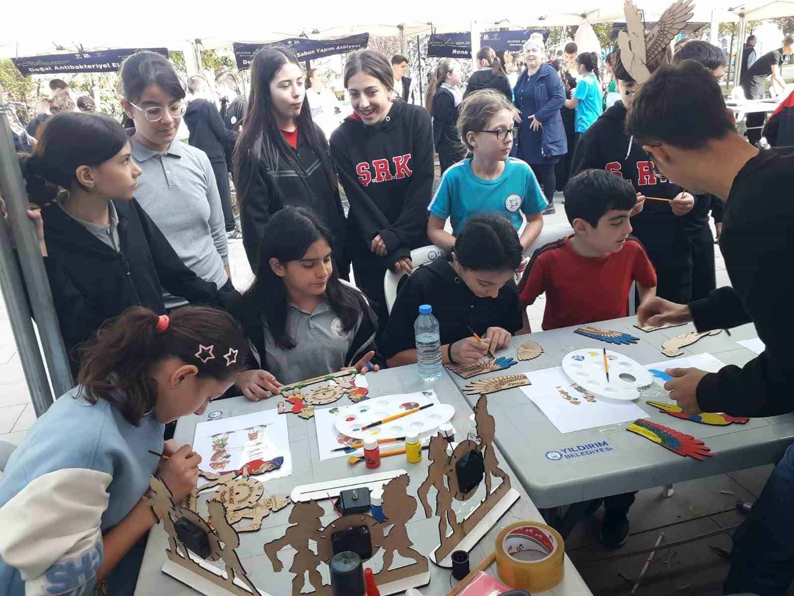 YILDIRIM BELEDİYESİ, 30 AĞUSTOS ZAFER BAYRAMI’NIN COŞKUSUNU BİLİM VE TEKNOLOJİYLE BULUŞTURMAK AMACIYLA ‘ZAFERDEN GELECEĞE: MOLLA YEGAN BİLİM ŞENLİĞİ’ DÜZENLİYOR.