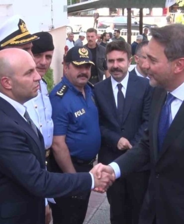 ENERJİ VE TABİİ KAYNAKLAR BAKANI ALPARSLAN BAYRAKTAR, BURSA'DAKİ TEMASLARI KAPSAMINDA BURSA VALİLİĞİ'Nİ ZİYARET ETTİ.