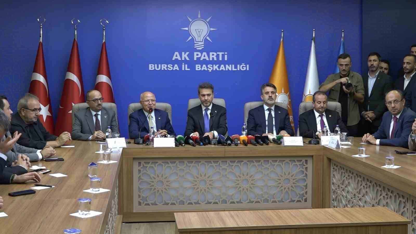 ENERJİ VE TABİİ KAYNAKLAR BAKANI ALPARSLAN BAYRAKTAR, AK PARTİ İL BAŞKANLIĞINDA BASIN MENSUPLARIYLA BİR ARAYA GELDİ.