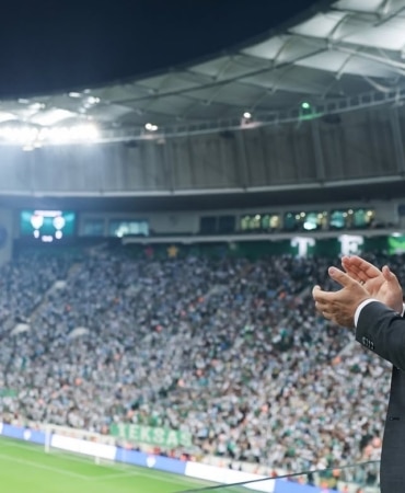 BURSA BÜYÜKŞEHİR BELEDİYESİ BAŞKAN VEKİLİ ŞAHİN BİBA, BURSASPOR'UN KAYSERİSPOR DEPLASMANI İÇİN TARAFTARA OTOBÜS TAHSİS EDİLECEĞİNİ AÇIKLADI.