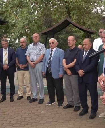 MOLLA ARAP HAZRETLERİ, VEFATININ 495'İNCİ YILINDA KÜLTÜR TURİZM BAKANLIĞI VAKIFLAR GENEL MÜDÜRLÜĞÜ'NÜN DÜZENLEDİĞİ PROGRAMLA ANILDI.