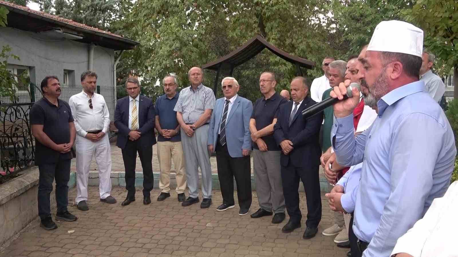 MOLLA ARAP HAZRETLERİ, VEFATININ 495'İNCİ YILINDA KÜLTÜR TURİZM BAKANLIĞI VAKIFLAR GENEL MÜDÜRLÜĞÜ'NÜN DÜZENLEDİĞİ PROGRAMLA ANILDI.