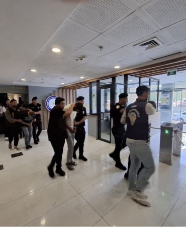 BURSA MERKEZLİ 6 İLDE YATIRIM DOLANDIRICILIĞI OPERASYONU: 16 ŞÜPHELİ YAKALANDI, 8’İ TUTUKLANDI