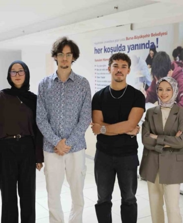 YKS HAZIRLIK KURSLARINDAN YARARLANAN 562 GENCİN ÜNİVERSİTE HAYALİ GERÇEK OLDU.