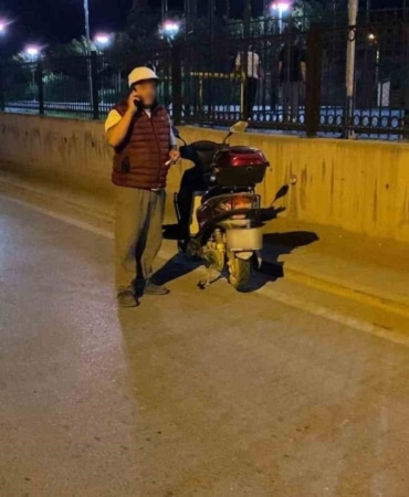 BURSA'NIN İNEGÖL İLÇESİNDE ELEKTRİKLİ MOTOSİKLETİYLE 1.37 PROMİL ALKOLLÜ OLDUĞU BELİRLENEN SÜRÜCÜYE 52 BİN 719 TL İDARİ PARA CEZASI UYGULANIRKEN, SÜRÜCÜ BELGESİNE İSE 2 YIL SÜREYLE EL KONULDU.