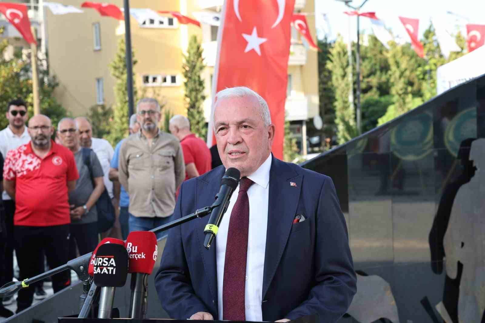 NİLÜFER’DE ŞEHİTLERİN HATIRASI ŞEHİTLER ANITI VE NİLÜFER ŞEHİTLİK PARKI’NDA YAŞATILACAK