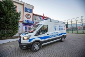 BURSA BÜYÜKŞEHİR BELEDİYESİ, 3-9 EYLÜL HALK SAĞLIĞI HAFTASI KAPSAMINDA KENT GENELİNDE VATANDAŞLARA YÖNELİK ÇEŞİTLİ ETKİNLİKLER DÜZENLEYECEK. ‘HER GÜN HALK SAĞLIĞI’ TEMASIYLA GERÇEKLEŞTİRİLECEK PROGRAMLARDA SAĞLIKLI BESLENMEDEN FİZİKSEL AKTİVİTEYE, ÇOCUK SAĞLIĞINDAN BAĞIMLILIKLA MÜCADELEYE KADAR HALK SAĞLIĞININ FARKLI BAŞLIKLARI ELE ALINACAK.