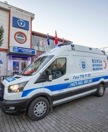 BURSA BÜYÜKŞEHİR BELEDİYESİ, 3-9 EYLÜL HALK SAĞLIĞI HAFTASI KAPSAMINDA KENT GENELİNDE VATANDAŞLARA YÖNELİK ÇEŞİTLİ ETKİNLİKLER DÜZENLEYECEK. ‘HER GÜN HALK SAĞLIĞI’ TEMASIYLA GERÇEKLEŞTİRİLECEK PROGRAMLARDA SAĞLIKLI BESLENMEDEN FİZİKSEL AKTİVİTEYE, ÇOCUK SAĞLIĞINDAN BAĞIMLILIKLA MÜCADELEYE KADAR HALK SAĞLIĞININ FARKLI BAŞLIKLARI ELE ALINACAK.