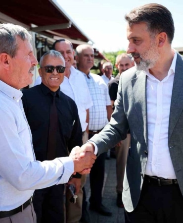 BURSA BÜYÜKŞEHİR BELEDİYESİ BAŞKANVEKİLİ ŞAHİN BİBA, KARACABEY İLÇESİNDE MUHTARLARLA BİR ARAYA GELDİ