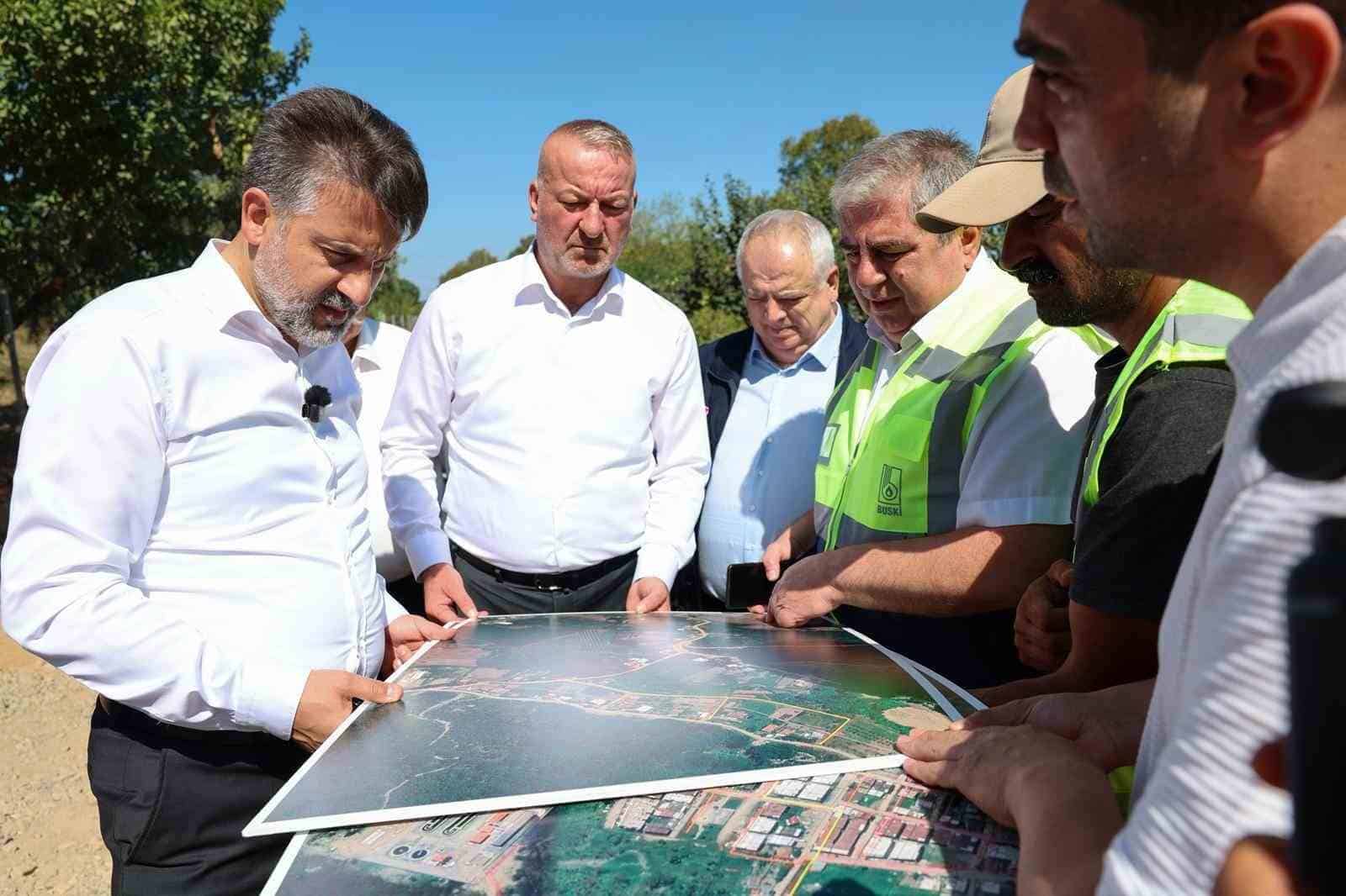 BURSA BÜYÜKŞEHİR BELEDİYESİ BAŞKAN VEKİLİ ŞAHİN BİBA, KARACABEY İLÇESİNDE BÜYÜKŞEHİR BELEDİYESİ TARAFINDAN YAPIMI TAMAMLANAN VE İMALATI DEVAM EDEN YATIRIMLARI YERİNDE İNCELEDİ. BAŞKAN VEKİLİ BİBA, YATIRIMLARIN KARACABEY’İN GELİŞİMİNE KATKI SUNACAĞINI VURGULADI.