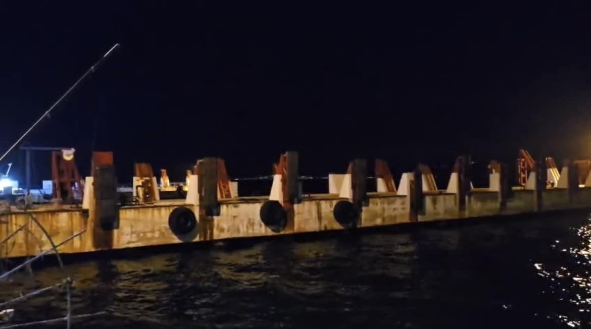İDO DENİZ OTOBÜSÜ MUDANYA İSKELESİ’NE ÇARPTI: YOLCULARIN PANİK ANLARI KAMERADA