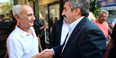 YILDIRIM BELEDİYE BAŞKANI OKTAY YILMAZ, KURTULUŞ CADDESİ’Nİ ZİYARET EDEREK ESNAFLA BİR ARAYA GELDİ.