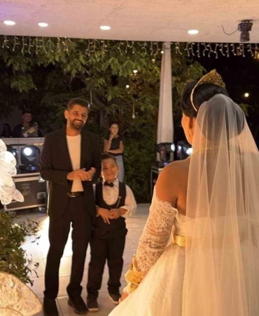 ESMA SEZEN, HEM DOĞUM GÜNÜNÜ HEM DE EŞİYLE 10'UNCU EVLİLİK YIL DÖNÜMÜNÜ AYNI GECEDE KUTLARKEN, HAZIRLADIĞI SÜRPRİZLE AİLESİ VE DAVETLİLER İÇİN UNUTULMAZ BİR GECEYE İMZA ATTI.