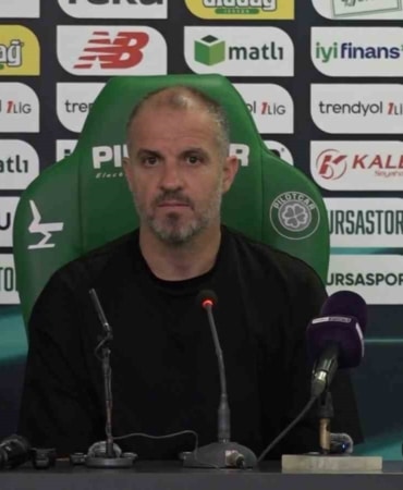 BURSASPOR TEKNİK DİREKTÖRÜ MUSTAFA ER