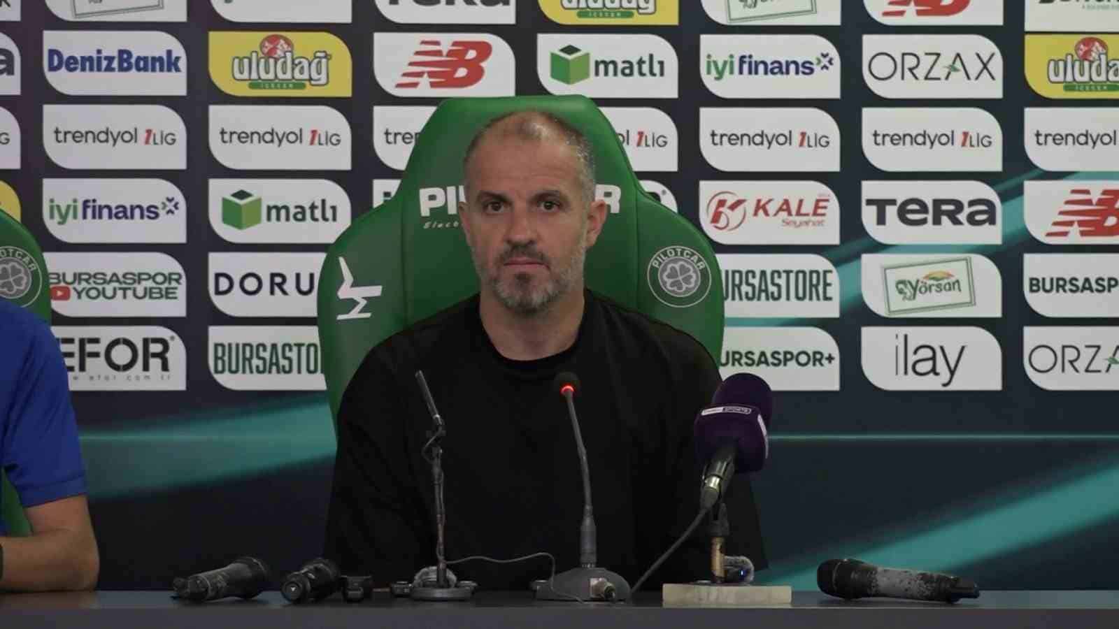 BURSASPOR TEKNİK DİREKTÖRÜ MUSTAFA ER