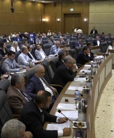 BURSA BÜYÜKŞEHİR BELEDİYE MECLİSİ EYLÜL AYI OTURUMUNDA ALINAN KARARLA TOPLU ULAŞIM ÜCRETLERİNE OY ÇOKLUĞU İLE YÜZDE 25 ORANINDA ZAM YAPILDI.