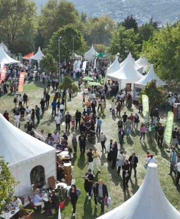 BURSA BÜYÜKŞEHİR BELEDİYESİ, BURSA’NIN KÖKLÜ MUTFAK KÜLTÜRÜNÜ ULUSLARARASI BURSA GASTRONOMİ FESTİVALİ İLE DÜNYAYA TANITIYOR. BU YIL "FETHEDEN LEZZETLER" TEMASIYLA 5’İNCİSİ DÜZENLENECEK OLAN FESTİVAL, 18, 19 VE 20 EYLÜL TARİHLERİNDE MERİNOS PARKI’NDA GASTRONOMİ TUTKUNLARINI AĞIRLAYACAK.