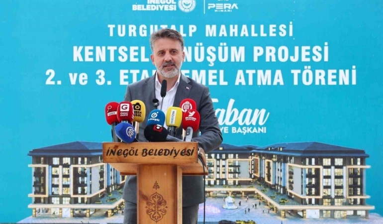 BURSA BÜYÜKŞEHİR BELEDİYE BAŞKAN VEKİLİ ŞAHİN BİBA, ÇAĞIN GEREKLERİNE UYGUN, AFET RİSKLERİNE KARŞI DAHA DAYANIKLI VE GÜVENLİ YAPILAR ÜRETİLMESİ GEREKTİĞİNİN ALTINI ÇİZDİ.