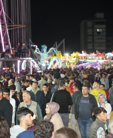 OSMANLI DÖNEMİNDE BAŞLAYAN YAYGIN HALDE YAPILAN PANAYIRLAR, BUGÜN HALEN OSMANLI'NIN İLK BAŞKENTİ BURSA'NIN YENİŞEHİR İLÇESİNDE YAŞATILIYOR.