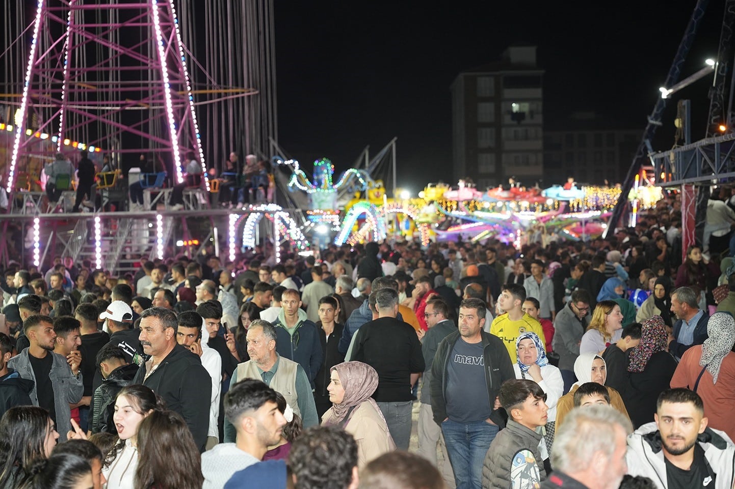 OSMANLI DÖNEMİNDE BAŞLAYAN YAYGIN HALDE YAPILAN PANAYIRLAR, BUGÜN HALEN OSMANLI'NIN İLK BAŞKENTİ BURSA'NIN YENİŞEHİR İLÇESİNDE YAŞATILIYOR.