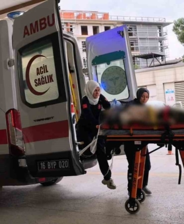 BURSA’NIN İNEGÖL İLÇESİNDE BANYODA FENALAŞARAK KALBİ DURAN GENÇ, KALDIRILDIĞI HASTANEDE HAYATINI KAYBETTİ.