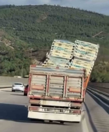BURSA’DA TEHLİKELİ TAŞIMACILIK KAMERADA