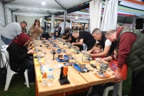 BURSA BÜYÜKŞEHİR BELEDİYESİ TARAFINDAN BU YIL ‘FETHEDEN LEZZETLER’ TEMASIYLA DÜZENLENEN ULUSLARARASI 5. BURSA GASTRONOMİ FESTİVALİ, ÖZEL OLARAK HAZIRLANAN ‘ÇOCUK ETKİNLİK ALANI’ İLE DE MİNİK ZİYARETÇİLERİNİ EĞLENCE, SPOR VE KÜLTÜREL ETKİNLİKLERLE BULUŞTURUYOR.