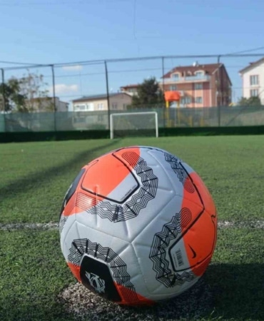 ŞİRKET BÜNYESİNDEKİ SPOR KULÜBÜNÜN DÜZENLEDİĞİ HALI SAHA FUTBOL TURNUVASINDA GEÇİRDİĞİ KALP KRİZİ GEÇİREN İŞÇİNİN ÖLÜMÜ İŞ KAZASI SAYILDI.