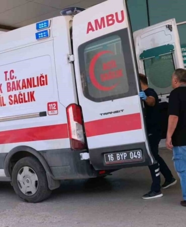 BURSA’NIN İNEGÖL İLÇESİNDE SOBADAN SIZAN KARBONMONOKSİT GAZINDAN ZEHİRLENEN 63 YAŞINDAKİ ÇİFT, HASTANEDE TEDAVİ ALTINA ALINDI.