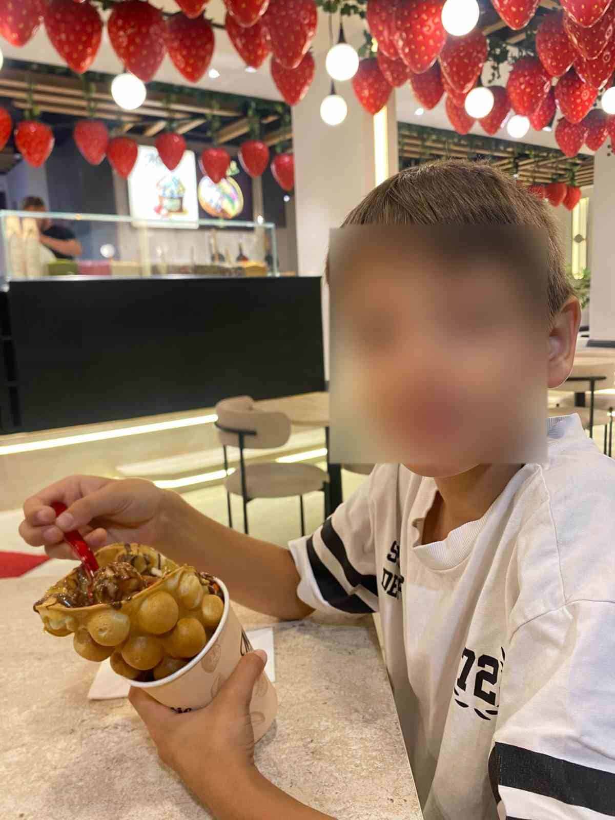 BURSA'NIN İNEGÖL İLÇESİNDE ÖĞLE SAATLERİNDE KAYBOLAN 10 YAŞINDAKİ ÇOCUK, YAPILAN ARAMA ÇALIŞMALARI SONUCUNDA BİR ALIŞVERİŞ MERKEZİNDE BULUNDU.