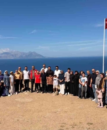 AŞAV’DAN ŞEHİT AİLELERİ VE GAZİLERE ÇANAKKALE VE GÖKÇEADA GEZİSİ