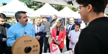 YILDIRIM BELEDİYESİ, BURSA İL MİLLİ EĞİTİM MÜDÜRLÜĞÜ TARAFINDAN BİLİM ŞENLİKLERİ DESTEKLEME PROGRAMI KAPSAMINDA DÜZENLENEN BURSA BİLİM ŞENLİĞİ: BİLİMFEST’İN İLK ETABINA EV SAHİPLİĞİ YAPTI.