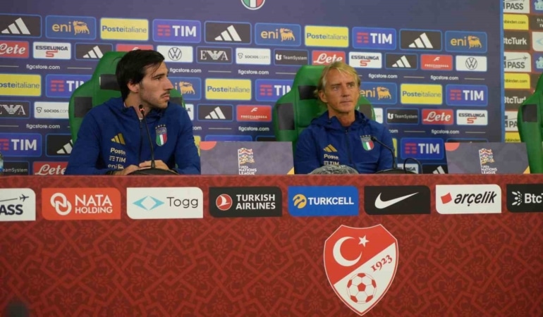 UEFA ULUSLAR A LİGİ 1. GRUP’TAKİ İKİNCİ MAÇINDA YARIN TÜRKİYE İLE KARŞILAŞACAK İTALYA’DA TEKNİK DİREKTÖR ROBERTO MANCİNİ, TÜRKİYE’NİN GÜÇLÜ VE KALİTELİ BİR EKİP OLDUĞUNU BELİRTEREK, KARŞILAŞMANIN ÇEKİŞMELİ GEÇECEĞİNİ SÖYLEDİ.